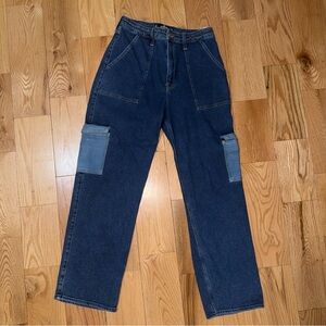 Hollister | womens Ultra High-Rise Dad Jean two-toned denim cargo jeans size w30